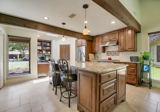 5th image of 4806 Canyonbend Cir, Austin, TX 78735 | MLS# 4427175
