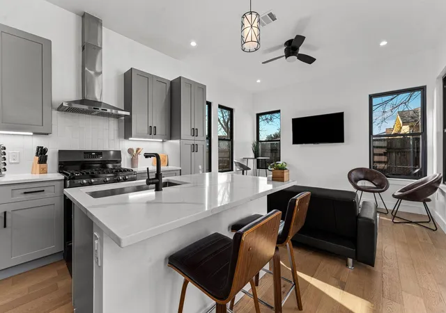 5th image of 910 Tillery St #B, Austin, TX 78702 | MLS# 2467160