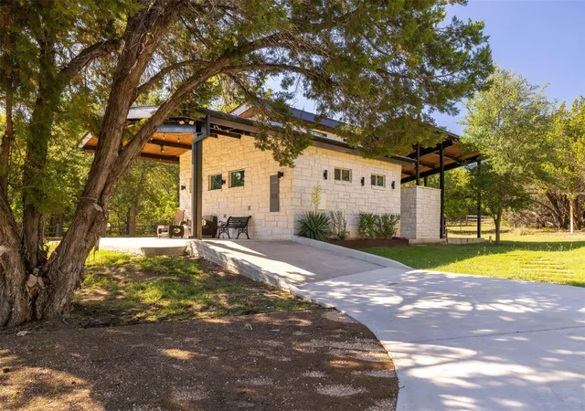 3rd image of 10501 Lake Park Dr, Dripping Springs, TX 78620 | MLS# 2353114