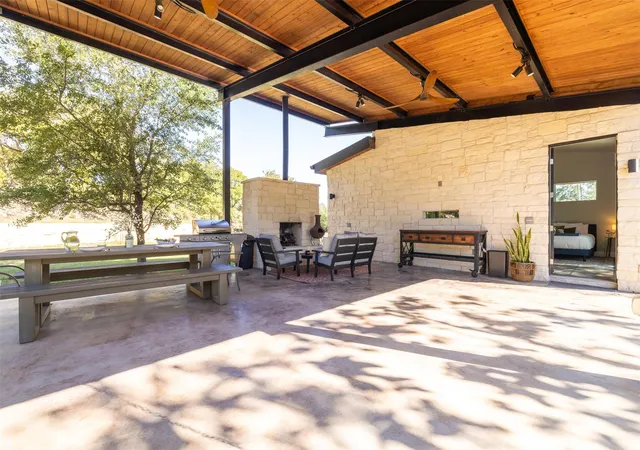 4th image of 10501 Lake Park Dr, Dripping Springs, TX 78620 | MLS# 2353114