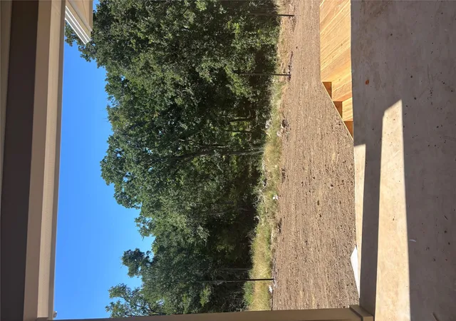 Photo 4 of Single family home for sale at 539 Los Aliso Ct, Liberty Hill, TX 78642 | MLS# 9212100 | Listing updated on 2026-10-06