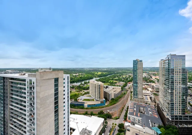 Photo 4 of Condo for sale at 301 West Ave #3208, Austin, TX 78701 | MLS# 9076043 | Listing updated on 2026-09-15