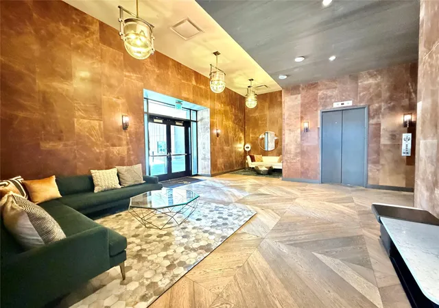 40th image of 70 Rainey St #2203, Austin, TX 78701 | MLS# 8134154