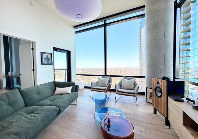 4th image of 70 Rainey St #2203, Austin, TX 78701 | MLS# 8134154