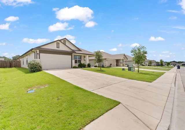 Homes for sale in Bertram, TX | 215 Bunting Ln, Bertram, TX 78605 | MLS# 7092205