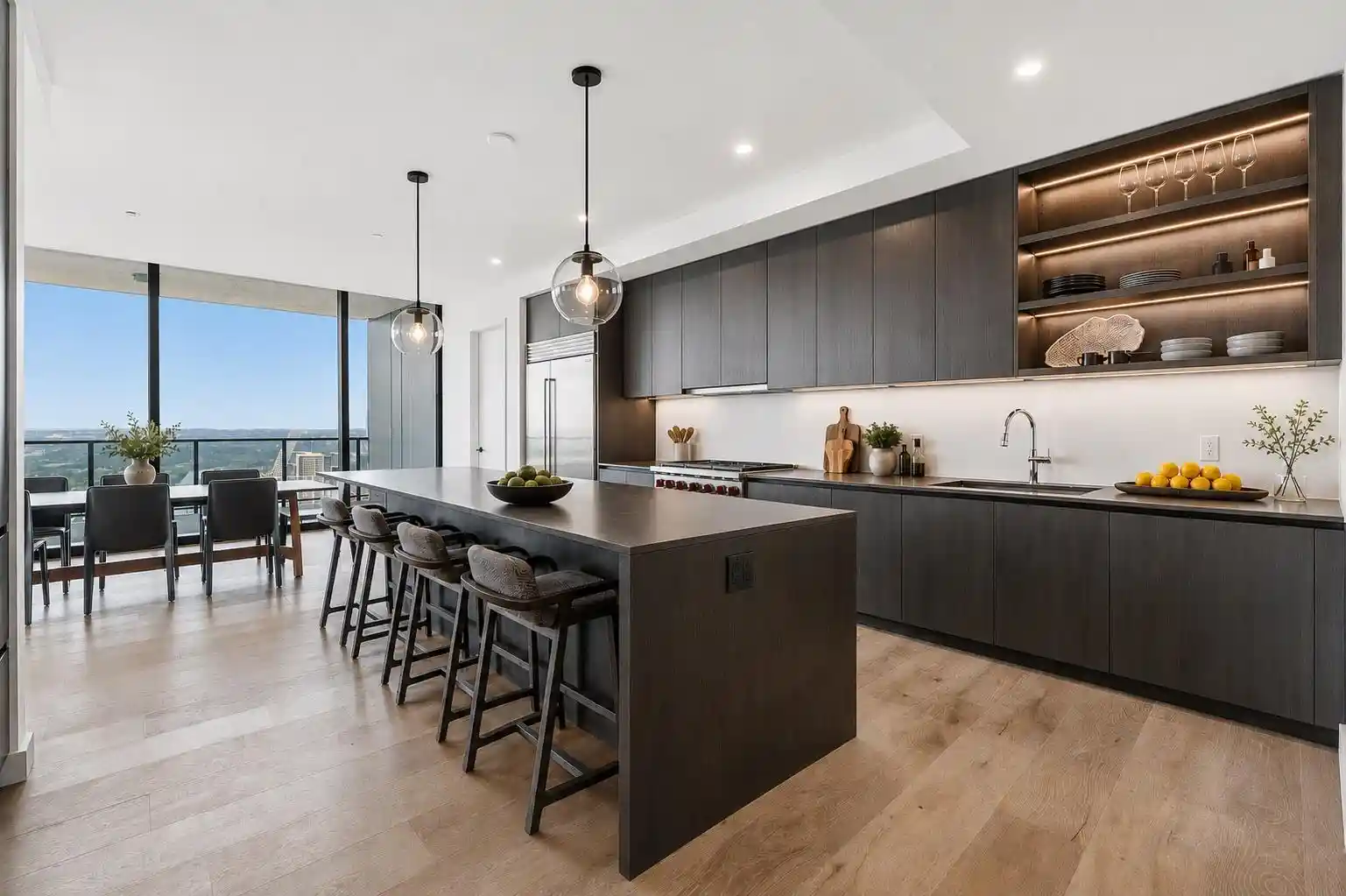 Listing Photo 2 - Condo for sale in Modern Austin located at 610 Davis St, Austin, TX 78701 - Unit #5003