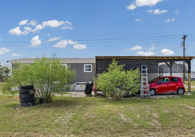 4th image of 128 Ciervo St, Cedar Creek, TX 78612 | MLS# 3265796