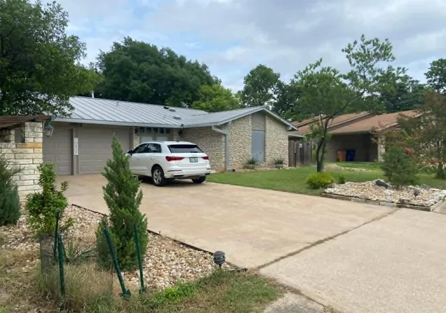 2nd image of 10809 Lambert Cir, Austin, TX 78758 | MLS# 9753860