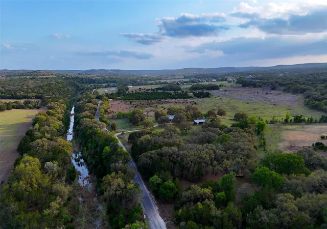 Photo 3 of House for sale at 1294 Crabapple Rd, Blanco, TX 78606 | MLS# 8022313 | Listing updated on 2026-09-25