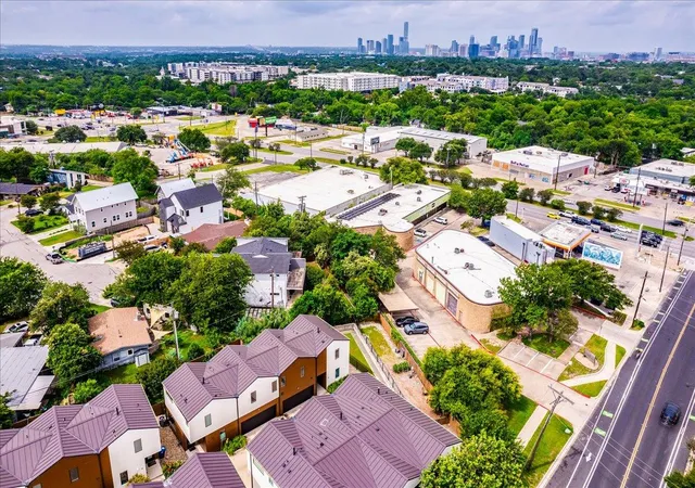 2nd image of 1931 E 38Th 1/2 St #62, Austin, TX 78723 | MLS# 5319254