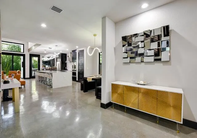 Photo 4 of Sale Pending at 1415 North St, Austin, TX 78756 | MLS# 4796979 | Listing updated on 2026-08-07