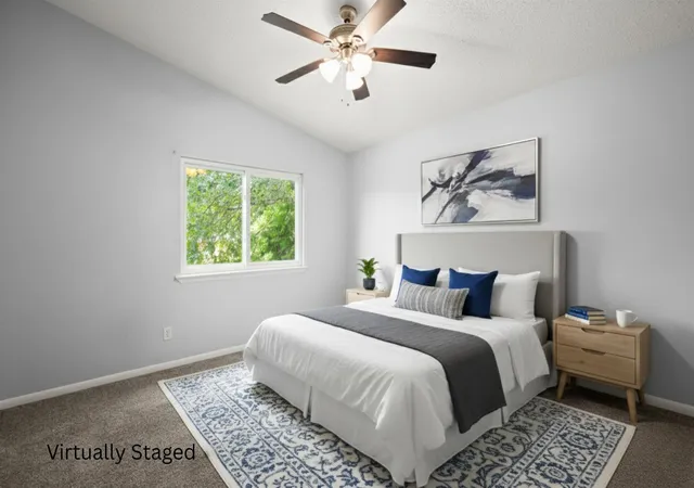 Listing Photo 4 - Condo for sale in building located at 10905 Elm St, Jonestown, TX 78645