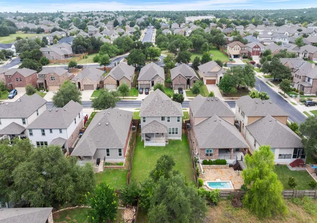 Photo 4 of Sale Pending at 1209 Half Hitch Trl, Georgetown, TX 78633 | MLS# 9484868 | Listing updated on 2026-10-14