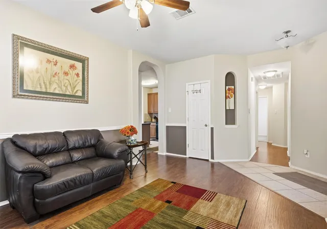 5th image of 1215 Utopia Ln, Hutto, TX 78634 | MLS# 1853292