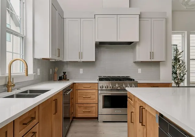 4th image of 2209 Woodland Ave #601, Austin, TX 78741 | MLS# 8689292