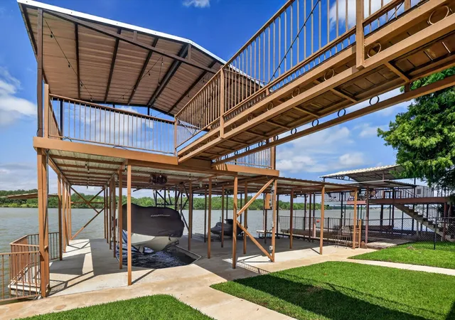 Homes for sale in Kingsland, TX | 1002 Scenic Loop, Kingsland, TX 78639 | MLS# 1476891