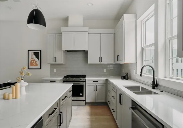 2nd image of 2209 Woodland Ave #803, Austin, TX 78741 | MLS# 6467538