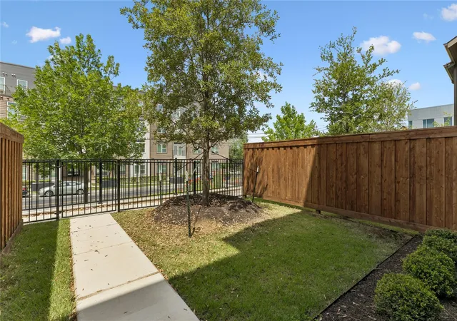 3rd image of 2209 Woodland Ave #203, Austin, TX 78741 | MLS# 4082862