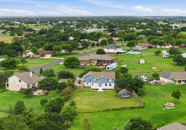 3rd image of 115 Clarks Grove Ln, Hutto, TX 78634 | MLS# 3553369