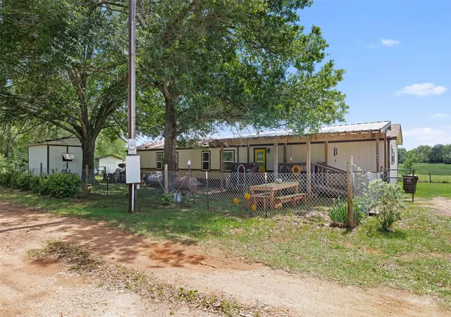 Homes for sale in Gause, TX | 643 Private Road 7054 Pr, Gause, TX 77857 | MLS# 9100816