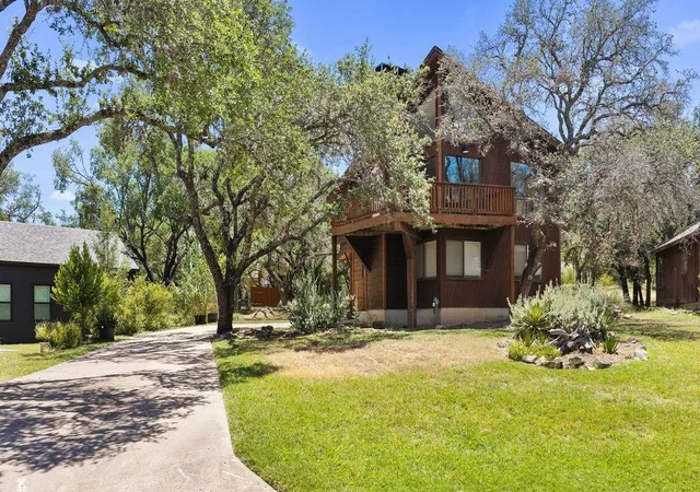 Photo 1 of Single family home for sale at 334 Coventry Rd, Spicewood, TX 78669 | MLS# 9411084 | Listing updated on 2026-08-17