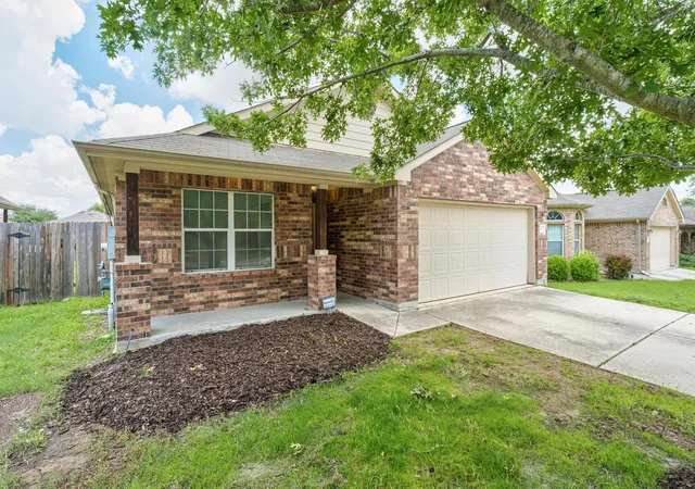 Homes for sale in Buda, TX | 217 Strawberry Blonde Dr, Buda, TX 78610 | MLS# 4358586