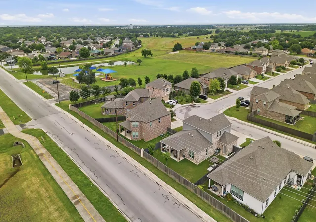 3rd image of 1515 Foxglove Dr, Lockhart, TX 78644 | MLS# 4459861