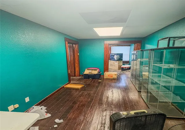Homes for sale in Giddings, TX | 161 S Main St, Giddings, TX 78942 | MLS# 9436318