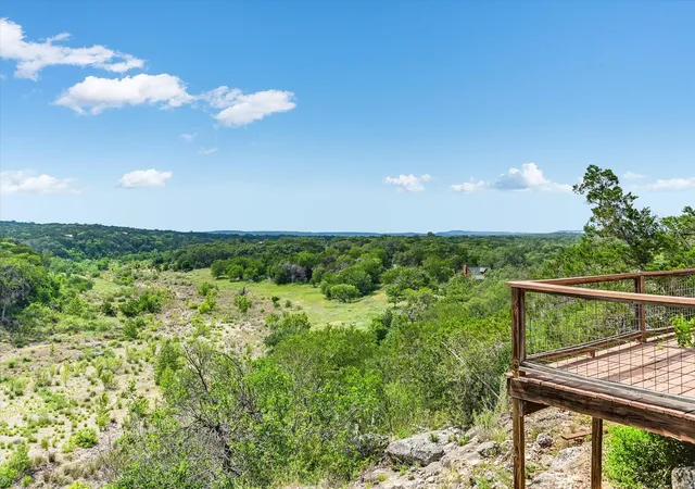 1st image of 700 Cliffside Rd, Wimberley, TX 78676 | MLS# 4543272