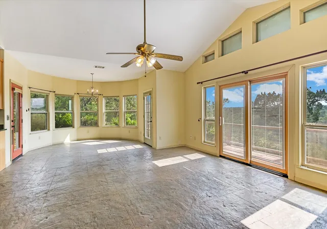 4th image of 700 Cliffside Rd, Wimberley, TX 78676 | MLS# 4543272