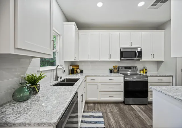 Photo 2 of Single family home for sale at 231 N Rainbow Ranch Rd, Wimberley, TX 78676 | MLS# 1624735 | Listing updated on 2026-09-08