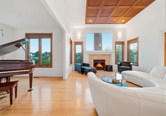 Photo 3 of Sale Pending at 10102 Grand Teton Ct, Austin, TX 78759 | MLS# 1562754 | Listing updated on 2026-09-04