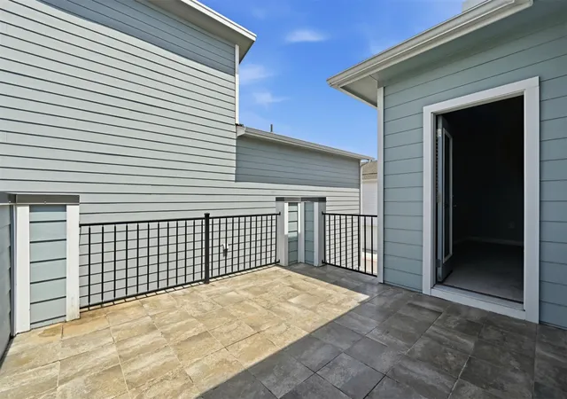 Photo 4 of Single family home for sale at 7910 Lennon Dr, Austin, TX 78744 | MLS# 5099927 | Listing updated on 2026-10-08
