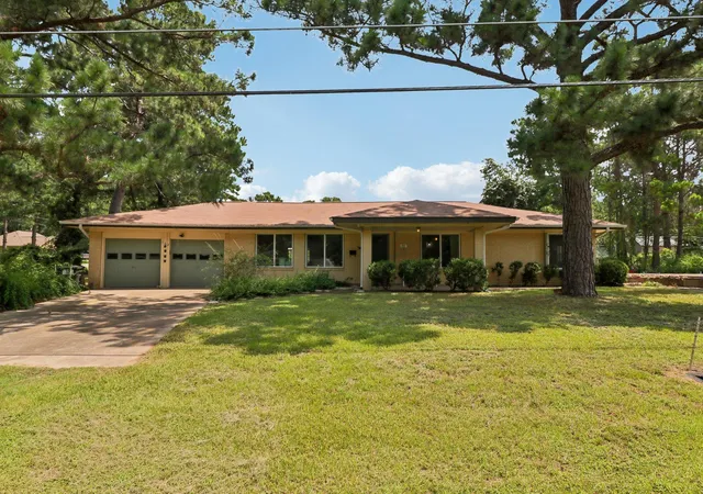 3rd image of 162 Indian Oak Dr, Bastrop, TX 78602 | MLS# 7845201