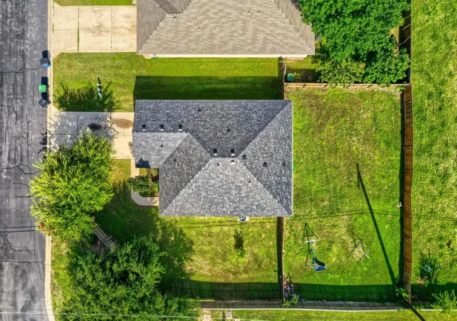 Photo 3 of Single family home for sale at 101 Adamae Ln, Hutto, TX 78634 | MLS# 2054508 | Listing updated on 2026-10-21