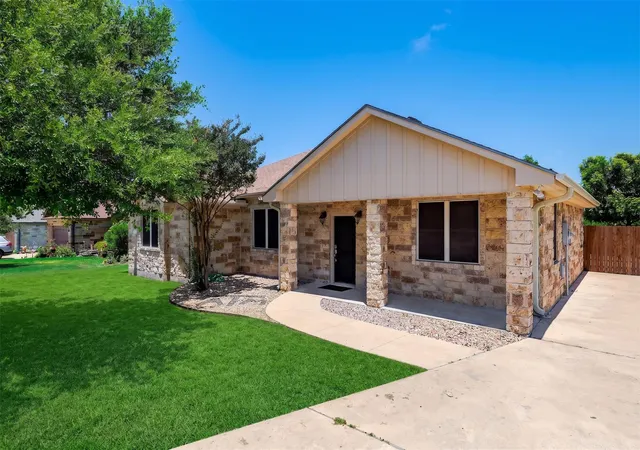 1st image of 100 Magan Ln, Jarrell, TX 76537 | MLS# 9263905