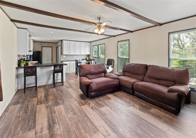 2nd image of 109 Hibiscus Cv, Elgin, TX 78621 | MLS# 7769402