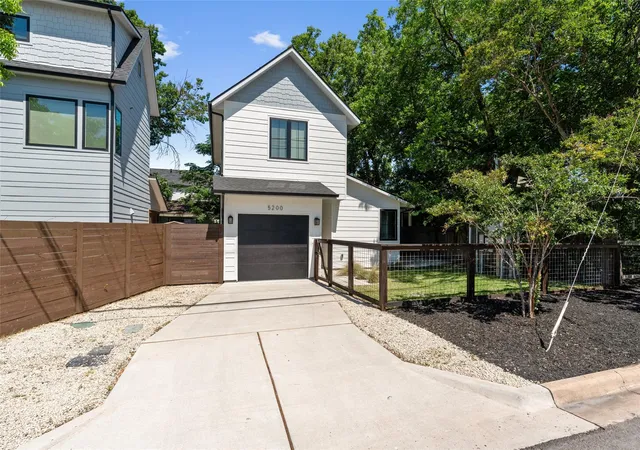 2nd image of 5200 Grover Ave, Austin, TX 78756 | MLS# 4114168