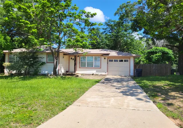 Homes for sale in Rockdale, TX | 1308 Murray Ave, Rockdale, TX 76567 | MLS# 2353499