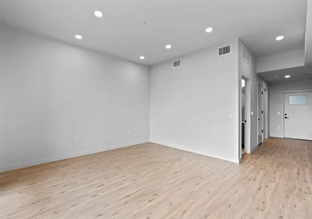 5th image of 4004 Banister Ln #309, Austin, TX 78704 | MLS# 1778414