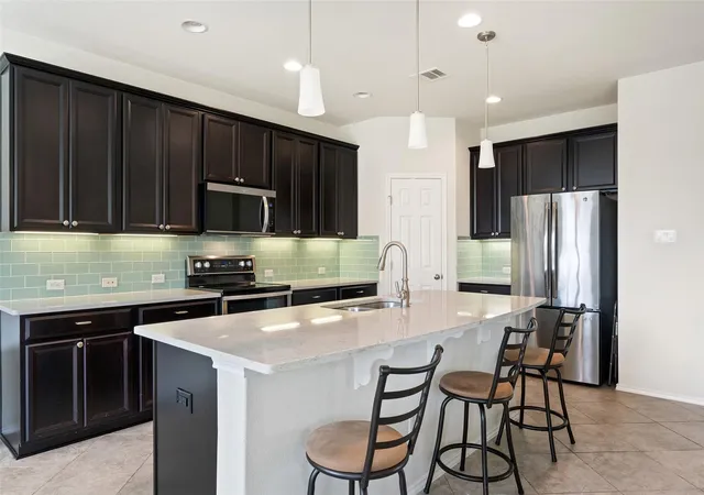 5th image of 16000 Canberra Trl, Austin, TX 78728 | MLS# 9924072