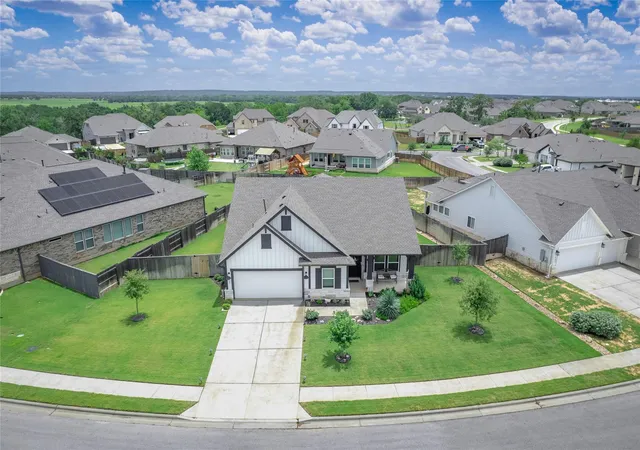2nd image of 107 Freeman Day Dr, Bastrop, TX 78602 | MLS# 9330835