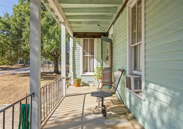 Homes for sale in Rockdale, TX | 606 W Bell Ave, Rockdale, TX 76567 | MLS# 2508288
