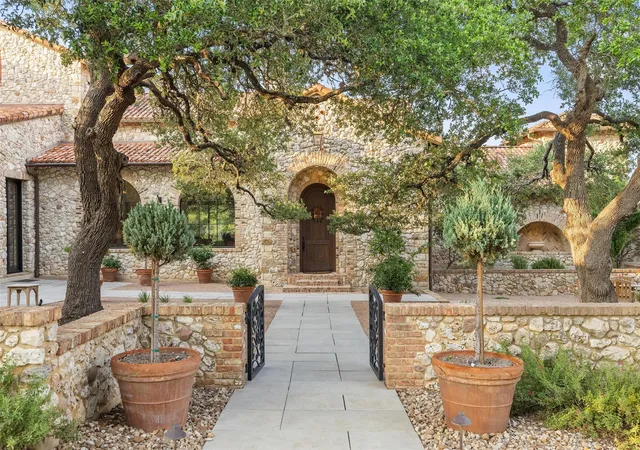 Photo 3 of Mansion for sale at 418 Cattle Trl Dr, Dripping Springs, TX 78620 | MLS# 3354693 | Listing updated on 2026-06-12