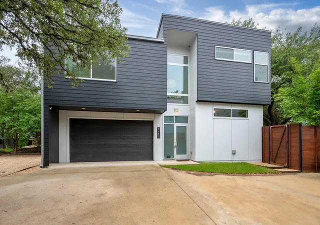 Photo 2 of Single family home for sale at 3112 Clawson Rd, Austin, TX 78704 | MLS# 8804877 | Listing updated on 2026-08-30