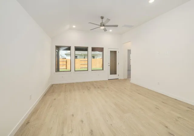Photo 4 of Single family home for sale at 105 Malibu, Hutto, TX 78634 | MLS# 9865446 | Listing updated on 2026-10-10