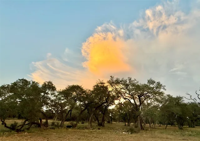 3rd image of 1435 Hilliard Rd, San Marcos, TX 78666 | MLS# 8154120