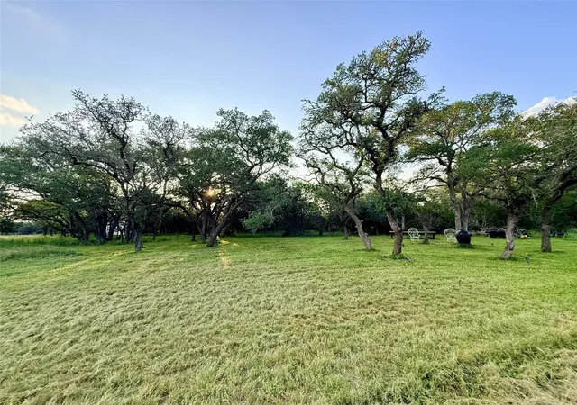 4th image of 1435 Hilliard Rd, San Marcos, TX 78666 | MLS# 8154120