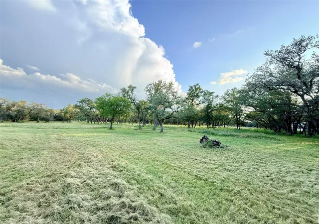 5th image of 1435 Hilliard Rd, San Marcos, TX 78666 | MLS# 8154120
