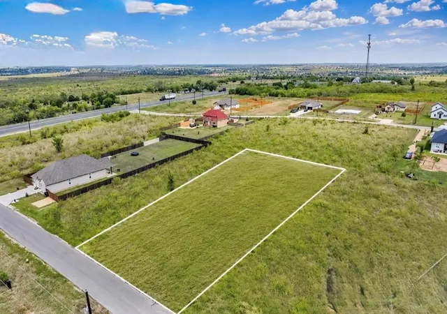 Photo 1 of Land for sale at 201 El Dorado Dr, Kyle, TX 78640 | MLS# 2549571 | Listing updated on 2026-10-19